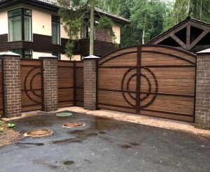 распашные ворота и калитка с отделкой доской - Торсистем
