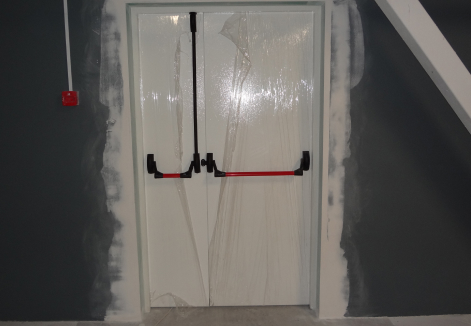 Технические и противопожарные двери