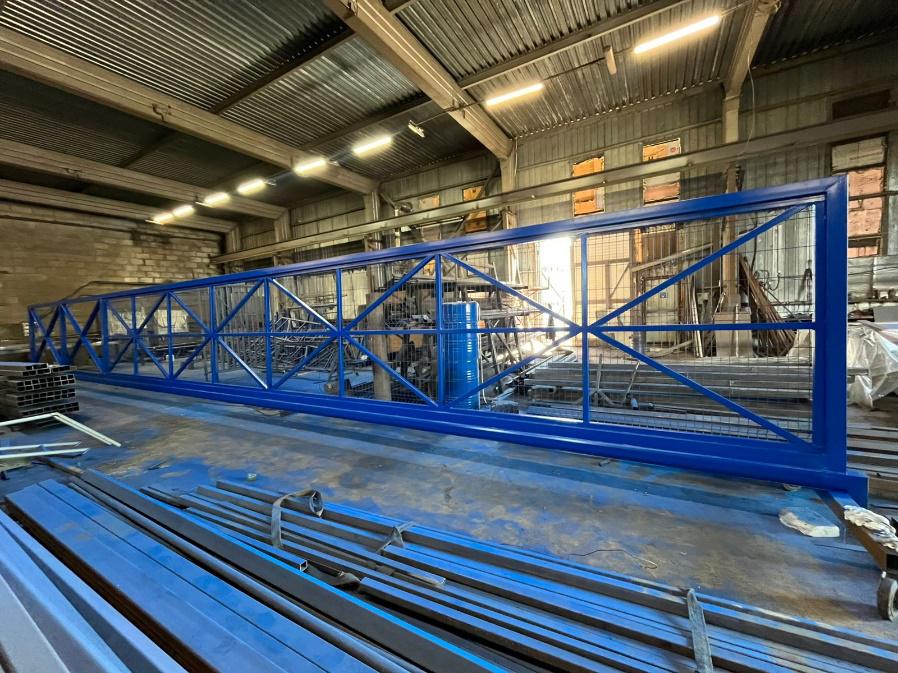 Откатные ворота 18 метров единой конструкцией &mdash; производство TorSysteme