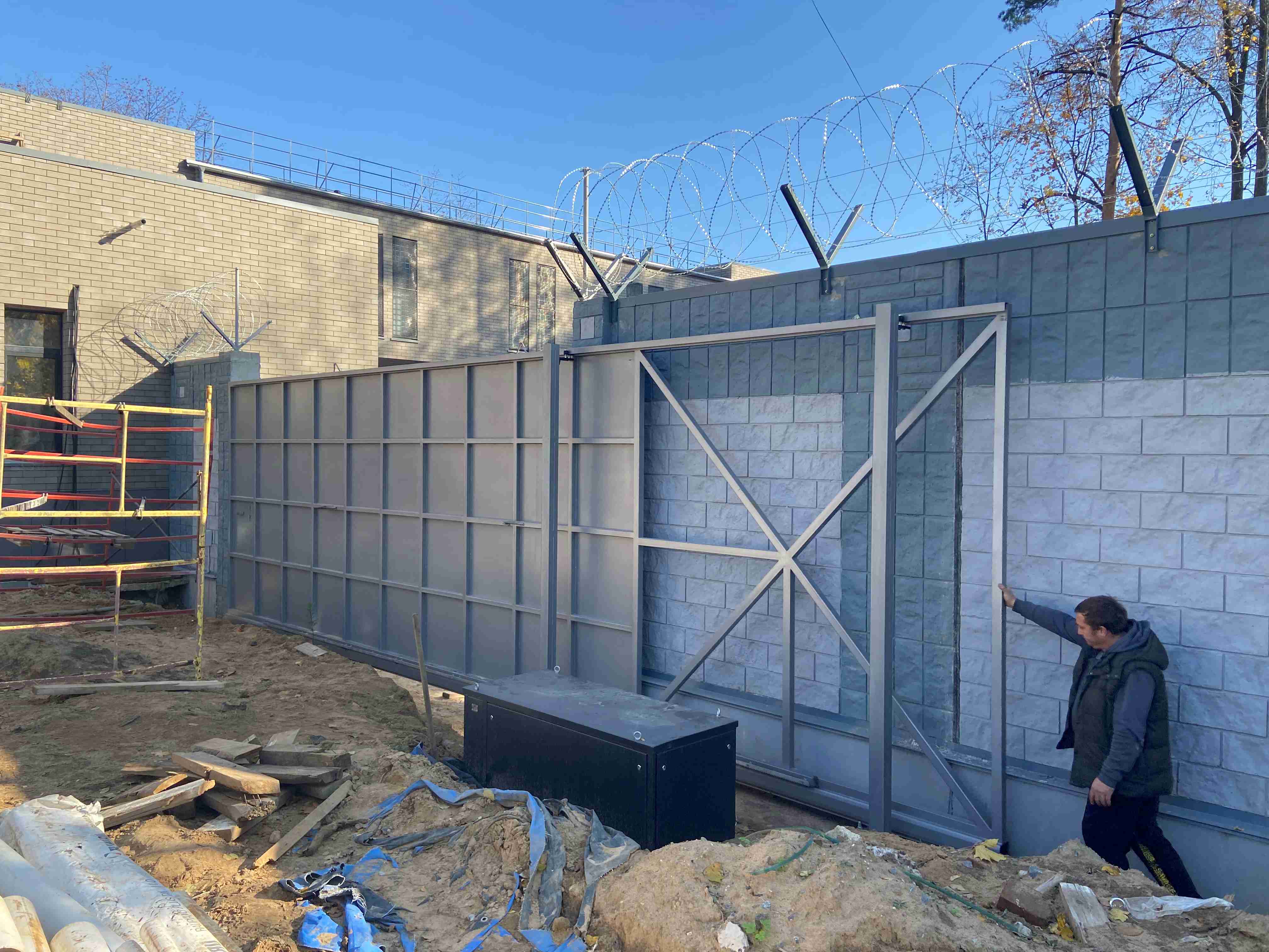 Откатные ворота специального назначения - Антитеррор, объект ФСО, монтаж